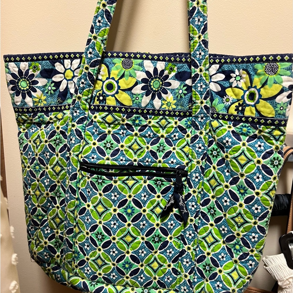 Vera Bradley large tote good condition blue and green comes with visor